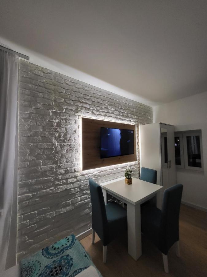 Harmony Suites Sajmiste المظهر الخارجي الصورة